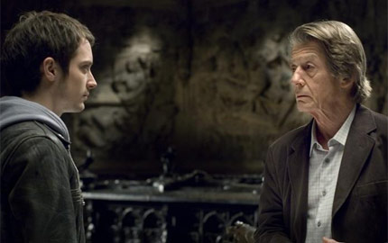 John Hurt és Elijah Wood az Oxford Murders / Oxfordi sorozat című filmben