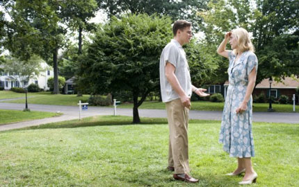 Leonardo DiCaprio és Kate Winslet a Revolutionary Road (A szabadság útjai) című filmben