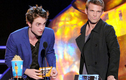 Robert Pattinson, Cam Gigandet