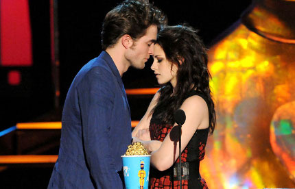 Robert Pattinson, Kristen Stewart