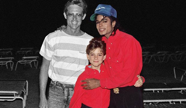 A Kiraly Meztelen Dan Reed Leaving Neverland Neverland